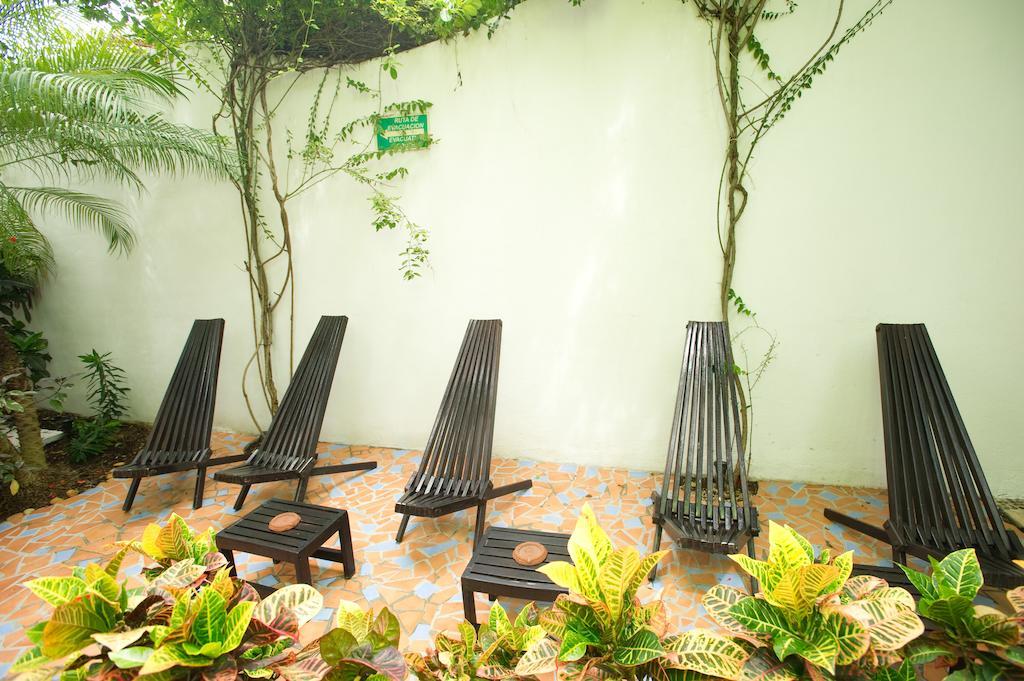 Aqualuna Boutique Hotel By Sunrise (Adults Only) Playa del Carmen Exterior photo